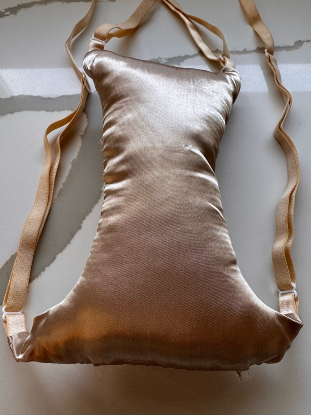 NWOT Champagne Satin Chest Wrinkle Prevention Pillow Anti-Wrinkle Support - Picture 3 of 7